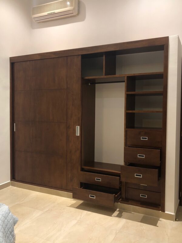 Closet Minimalista Caoba