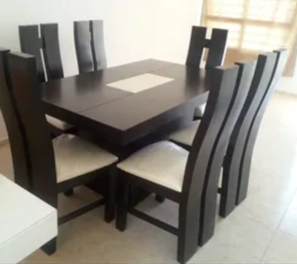 Comedor Minimalista Wengue